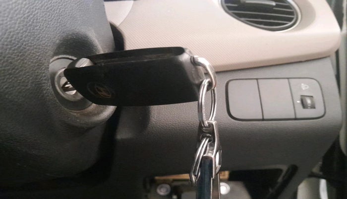 2016 Hyundai Grand i10 SPORTZ 1.1 CRDI, Diesel, Manual, 80,631 km, interior