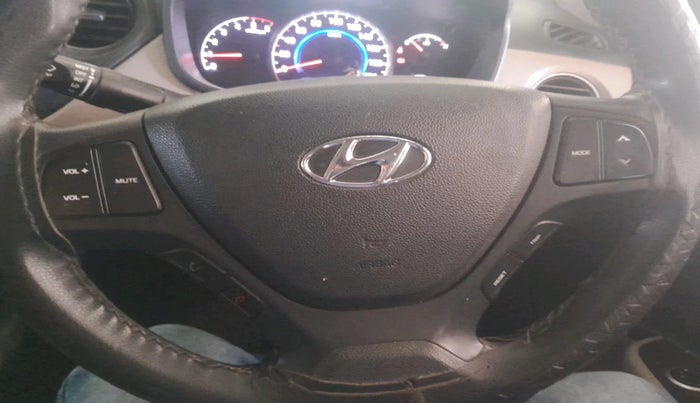 2016 Hyundai Grand i10 SPORTZ 1.1 CRDI, Diesel, Manual, 80,631 km, interior