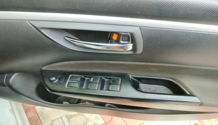 2016 Maruti Swift VXI, Petrol, Manual, 72,729 km, interior