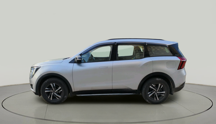 2021 Mahindra XUV700 AX 5 P MT 7 STR, Petrol, Manual, 55,396 km, exterior