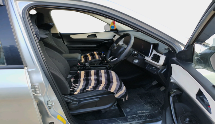 2021 Mahindra XUV700 AX 5 P MT 7 STR, Petrol, Manual, 55,396 km, interior