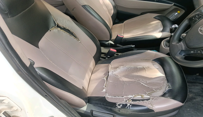 2018 Hyundai Grand i10 SPORTZ 1.2 KAPPA VTVT, Petrol, Manual, 1,10,033 km, interior