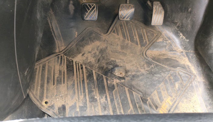 2021 Maruti Swift VXI, Petrol, Manual, 72,440 km, interior