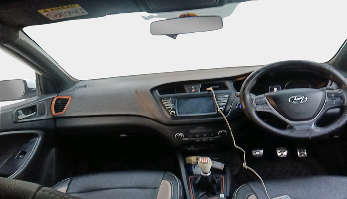 2015 Hyundai i20 Active 1.2 SX, Petrol, Manual, 1,10,384 km, interior