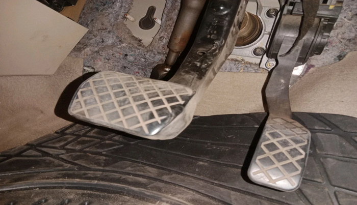 2011 Volkswagen Vento HIGHLINE PETROL AT, Petrol, Automatic, 1,08,136 km, interior