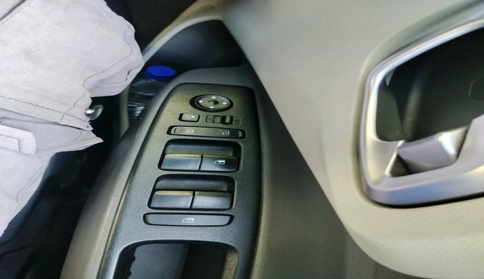 2020 Hyundai GRAND I10 NIOS SPORTZ 1.2 KAPPA VTVT, Petrol, Manual, 15,860 km, interior