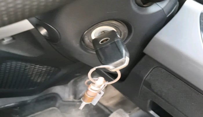 2021 Tata NEXON XM SUNROOF PETROL, Petrol, Manual, 74,775 km, interior