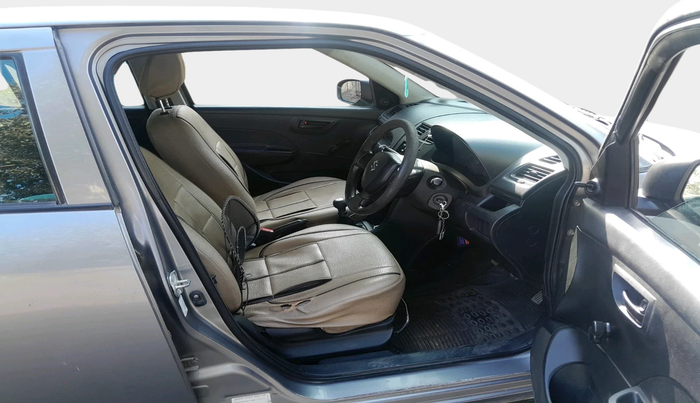 2014 Maruti Swift LXI, Petrol, Manual, 1,86,575 km, interior