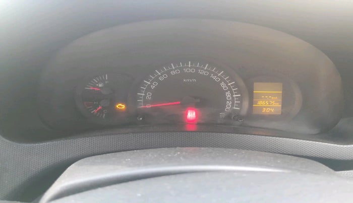 2014 Maruti Swift LXI, Petrol, Manual, 1,86,575 km, interior