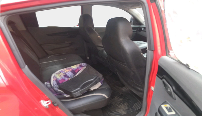 2018 Mahindra KUV 100 NXT K2 P 6 STR, CNG, Manual, 37,459 km, interior