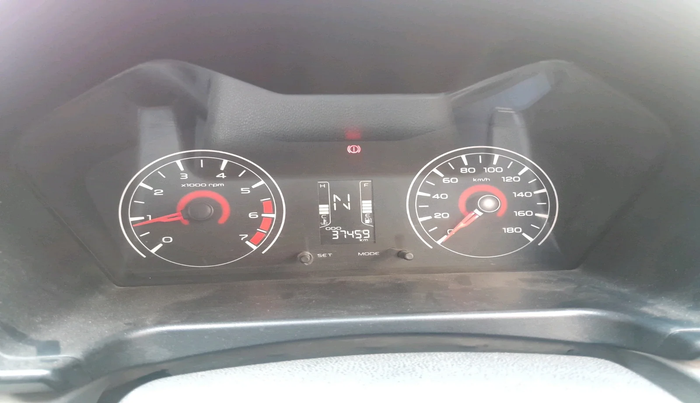 2018 Mahindra KUV 100 NXT K2 P 6 STR, CNG, Manual, 37,459 km, interior