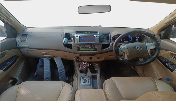 2013 Toyota Fortuner 3.0 4X2 AT, Diesel, Automatic, 1,46,810 km, interior