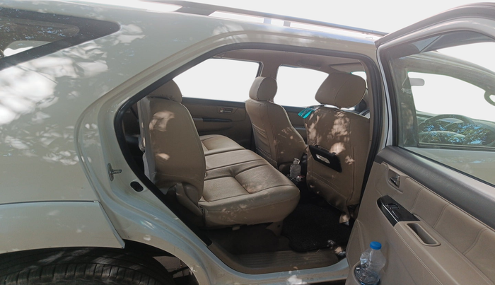 2013 Toyota Fortuner 3.0 4X2 AT, Diesel, Automatic, 1,46,810 km, interior
