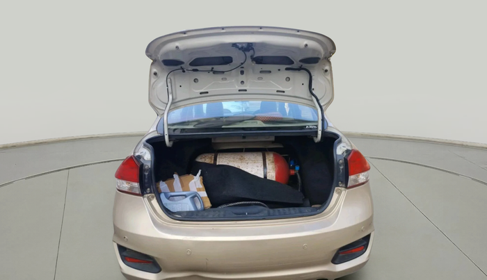 2015 Maruti Ciaz VXI+, CNG, Manual, 71,252 km, exterior