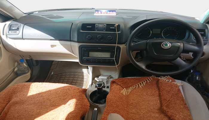 2011 Skoda Fabia ELEGANCE 1.6 MPI, Petrol, Manual, 79,605 km, interior