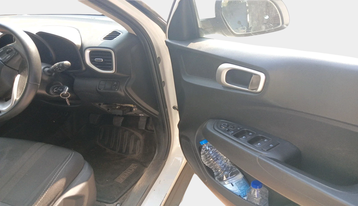 2022 Hyundai VENUE SX 1.0 TURBO, Petrol, Manual, 72,064 km, interior