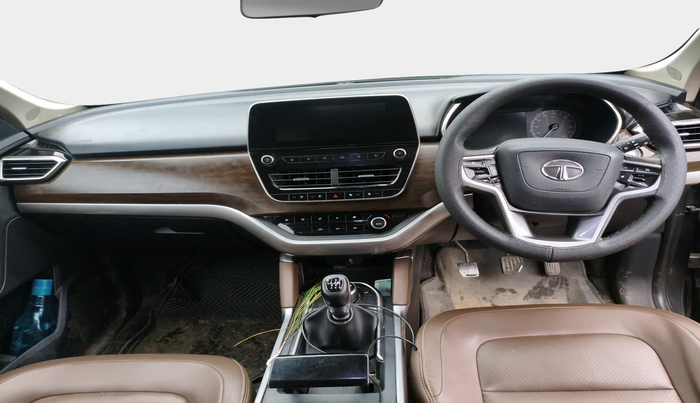 2020 Tata Harrier XZ 2.0L, Diesel, Manual, 1,10,606 km, interior