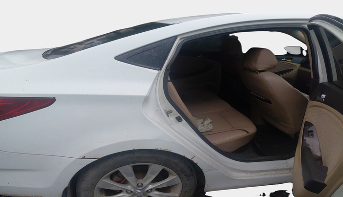 2011 Hyundai Verna FLUIDIC 1.6 CRDI SX, Diesel, Manual, 1,08,590 km, interior
