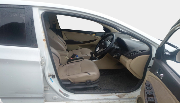 2011 Hyundai Verna FLUIDIC 1.6 CRDI SX, Diesel, Manual, 1,08,590 km, interior