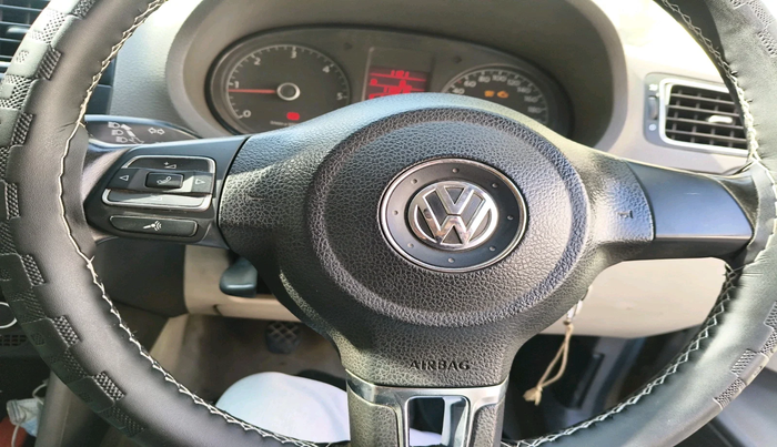 2012 Volkswagen Vento HIGHLINE DIESEL 1.6, Diesel, Manual, 1,10,215 km, interior