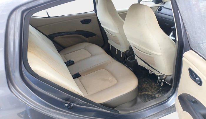 2015 Hyundai i10 MAGNA 1.1, Petrol, Manual, 98,350 km, interior