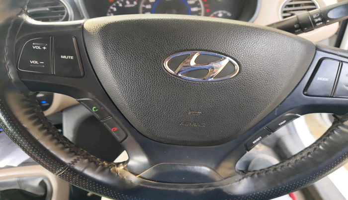 2013 Hyundai Grand i10 ASTA 1.1 CRDI (O), Diesel, Manual, 1,21,135 km, interior