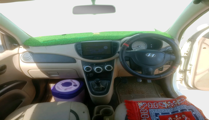 2010 Hyundai i10 MAGNA 1.2, Petrol, Manual, 99,666 km, interior