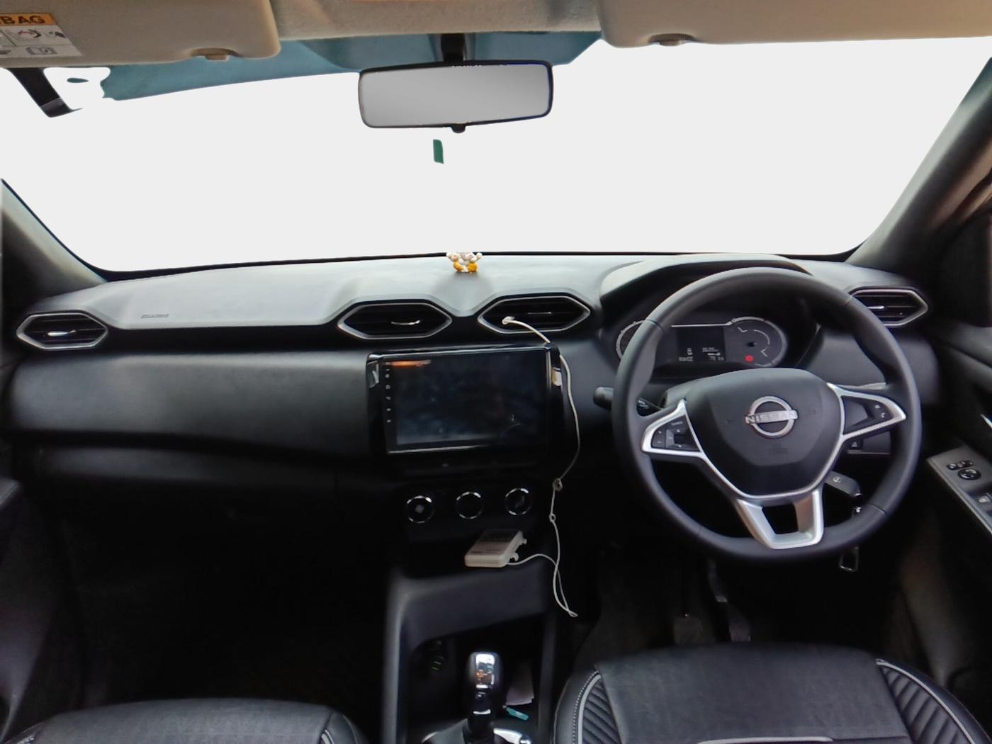 2024 Nissan MAGNITE Acenta B4D 1.0 Petrol AMT, Petrol, Automatic, 3,639 km, interior