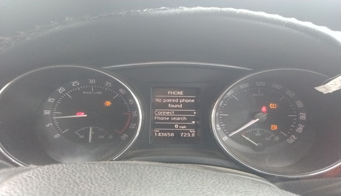 2012 Skoda Superb ELEGANCE 2.0 TDI CR AT, Diesel, Automatic, 1,43,650 km, interior