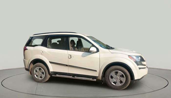 2014 Mahindra XUV500 W6, Diesel, Manual, 86,357 km, exterior