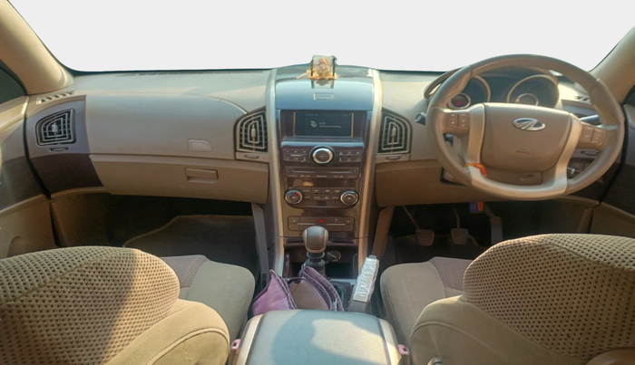 2014 Mahindra XUV500 W6, Diesel, Manual, 86,357 km, interior