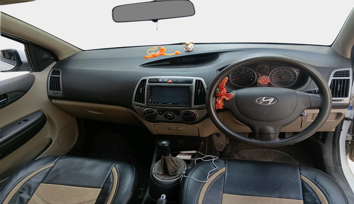 2012 Hyundai i20 MAGNA 1.2, Petrol, Manual, 71,936 km, interior