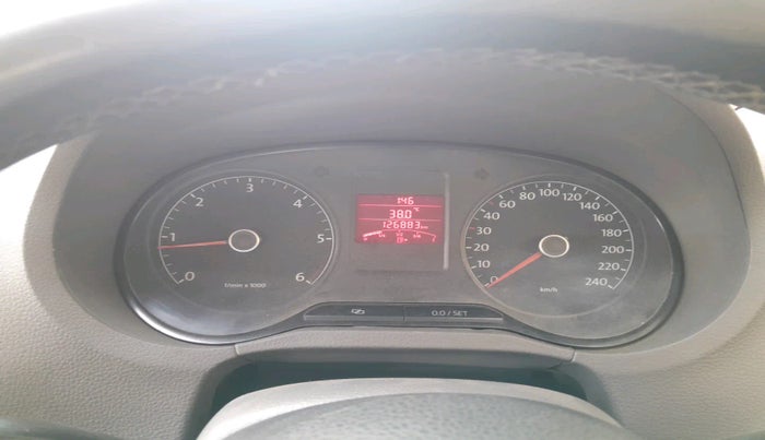 2013 Volkswagen Vento HIGHLINE DIESEL 1.6, Diesel, Manual, 1,26,883 km, interior