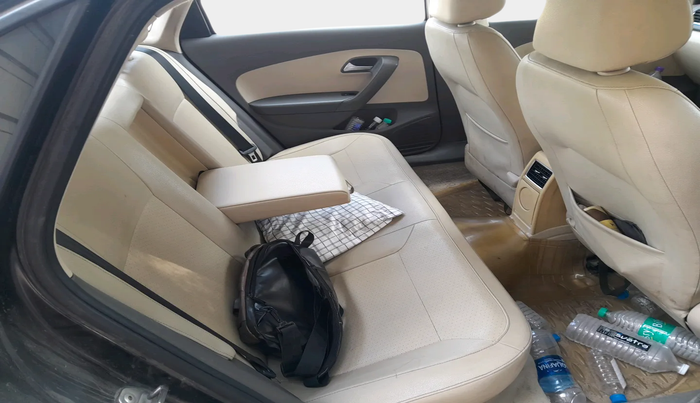 2013 Volkswagen Vento HIGHLINE DIESEL 1.6, Diesel, Manual, 1,26,883 km, interior