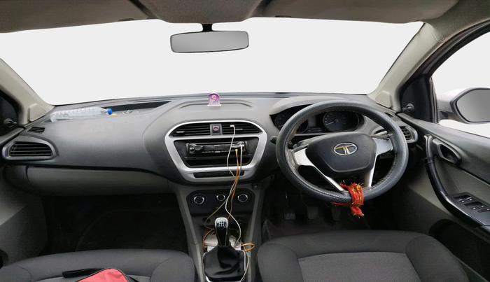 2016 Tata Tiago XM PETROL, Petrol, Manual, 1,01,618 km, interior