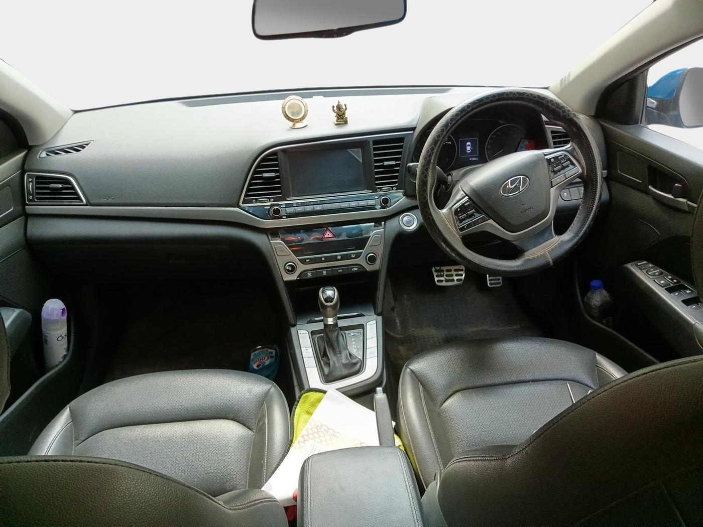 2019 Hyundai New Elantra 2.0 SX(O) AT PETROL, Petrol, Automatic, 41,569 km, interior