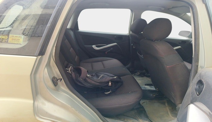 2010 Ford Figo ZXI 1.2 PETROL, Petrol, Manual, 1,04,682 km, interior
