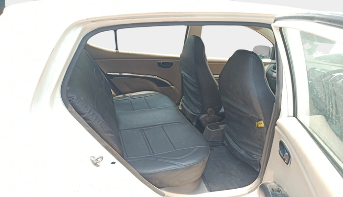 2015 Hyundai i10 MAGNA 1.1, Petrol, Manual, 1,64,196 km, interior