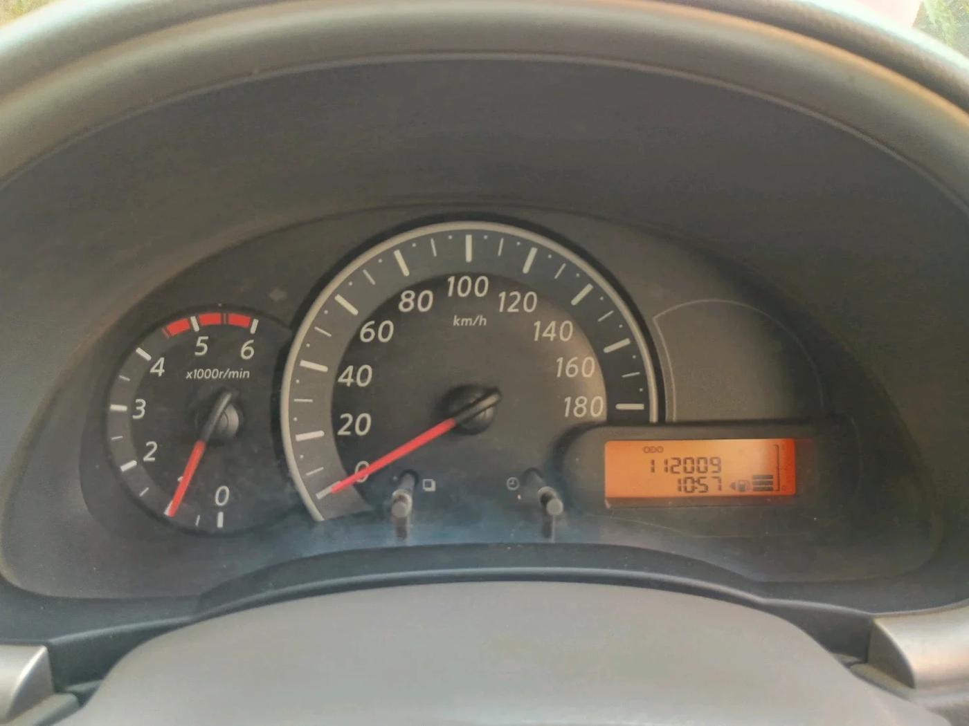 2013 Renault Pulse RXL DIESEL, Diesel, Manual, 1,12,009 km, interior