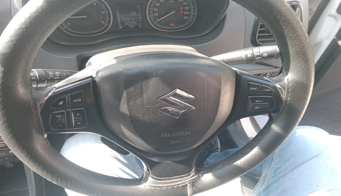 2016 Maruti Vitara Brezza ZDI PLUS, Diesel, Manual, 1,40,345 km, interior