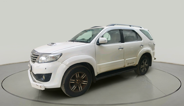 2012 Toyota Fortuner 3.0 4X2 AT, Diesel, Automatic, 1,25,256 km, exterior
