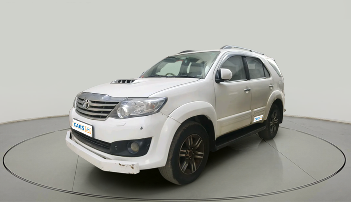 2012 Toyota Fortuner 3.0 4X2 AT, Diesel, Automatic, 1,25,256 km, exterior
