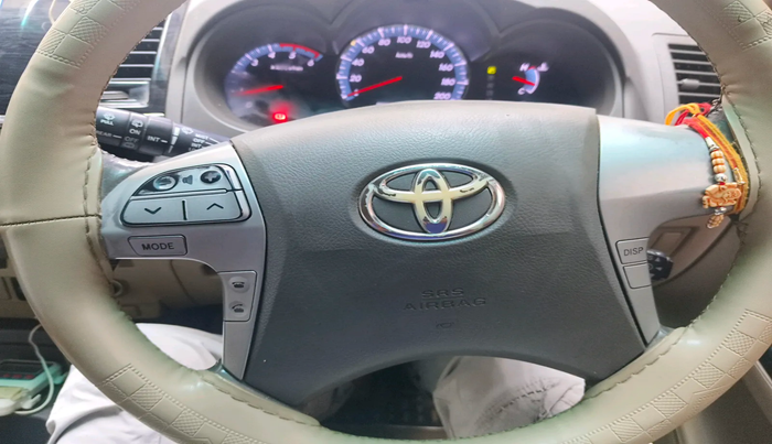 2012 Toyota Fortuner 3.0 4X2 AT, Diesel, Automatic, 1,25,256 km, interior