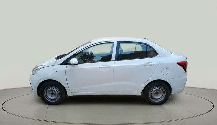 2016 Hyundai Xcent BASE 1.1, Diesel, Manual, 1,68,849 km, exterior