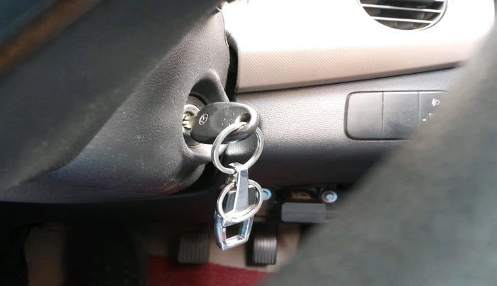 2016 Hyundai Xcent BASE 1.1, Diesel, Manual, 1,68,849 km, interior