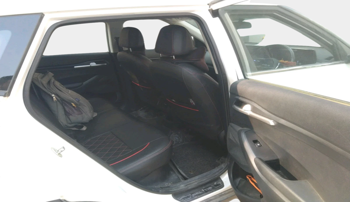 2022 KIA SELTOS HTK 1.5 PETROL, Petrol, Manual, 31,127 km, interior