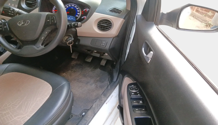 2019 Hyundai Grand i10 SPORTZ 1.2 KAPPA VTVT, Petrol, Manual, 45,091 km, interior