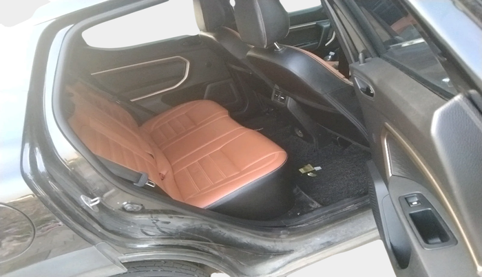 2023 Renault Kiger RXT (O) MT, Petrol, Manual, 20,100 km, interior