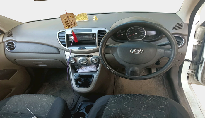2012 Hyundai i10 MAGNA 1.1, Petrol, Manual, 1,05,127 km, interior