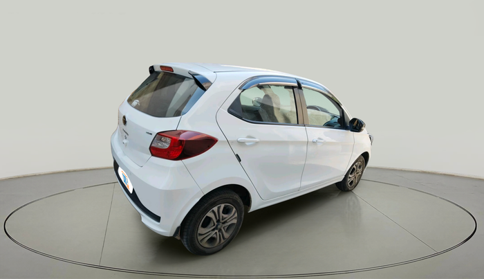 2024 Tata Tiago XT CNG, Petrol, Manual, 17,018 km, exterior